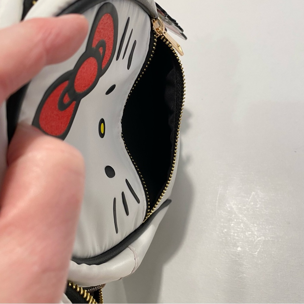 💐 Hello Kitty White Backpack with Red Bow with kitty key chain. Brand NEW - Picture 6 of 7